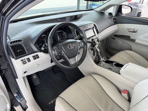 Used 2015 Toyota Venza Limited AWD/4WD image 14