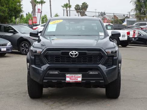 Used 2025 Toyota Tacoma TRD Off-Road w/ TRD Off Road Upgrade Package AWD/4WD image 3