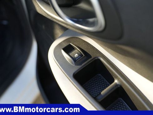 Used 2014 FIAT 500L Easy FWD image 32