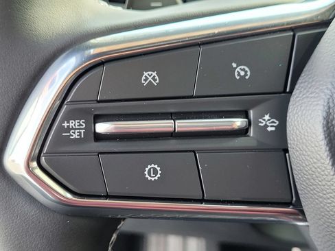 New 2026 Chevrolet Traverse LT w/ Sun and Wheel Package FWD image 21