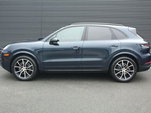 New 2026 Porsche Cayenne AWD/4WD image 2