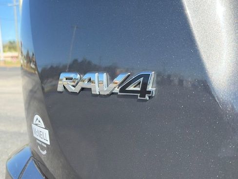 Used 2018 Toyota RAV4 XLE image 34