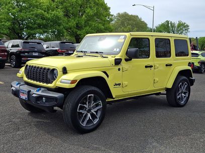 Used 2024 Jeep Wrangler Unlimited w/ Convenience Group