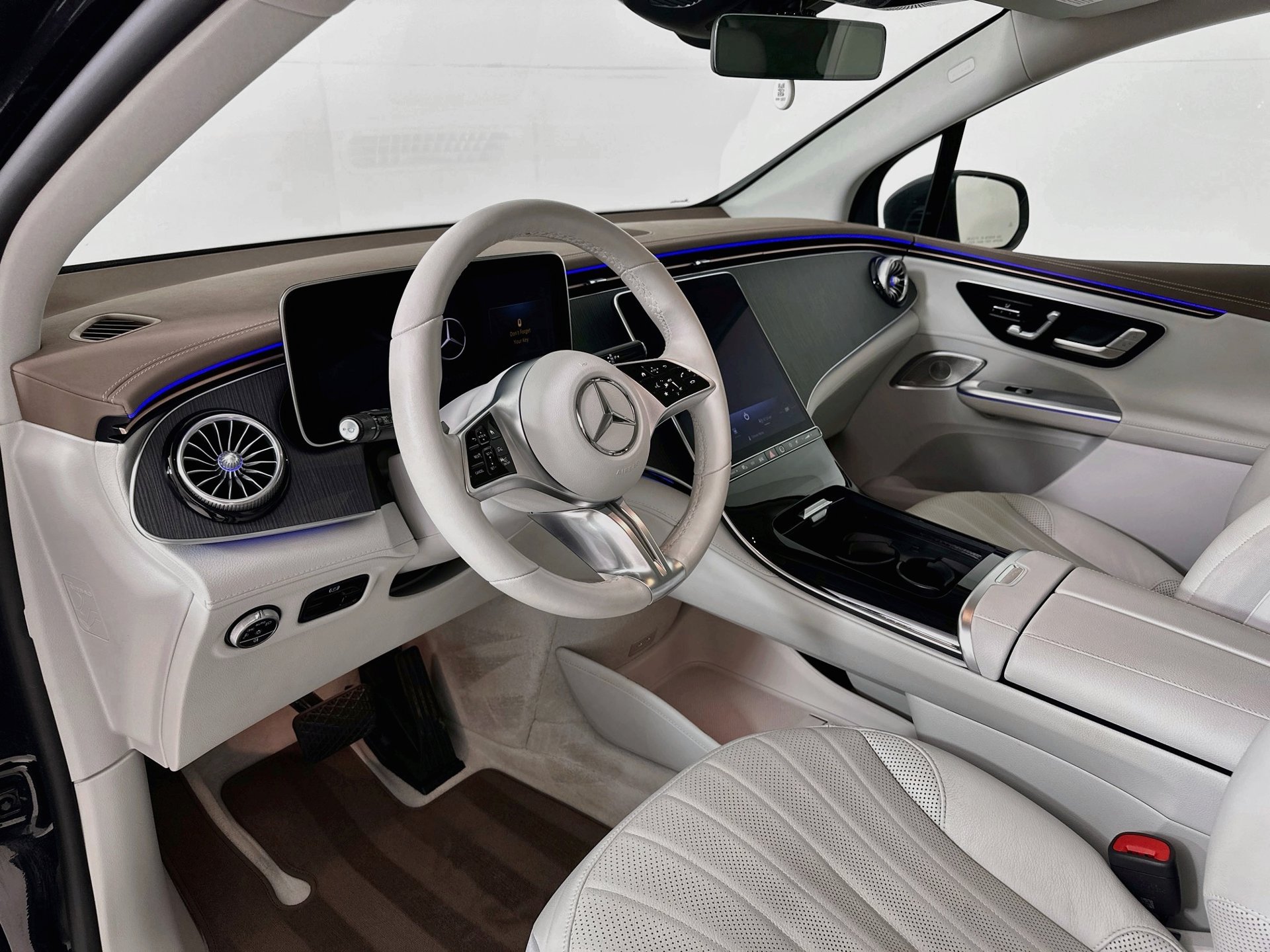 Certified 2023 Mercedes-Benz EQE 500 4MATIC SUV image 10