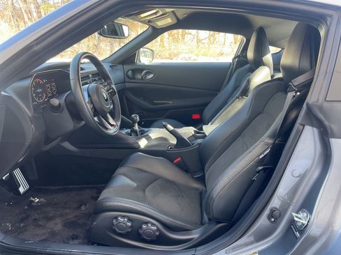 Used 2024 Nissan Z Performance w/ Floor Mat Package image 12