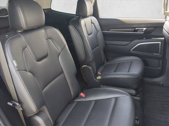 Used 2025 Kia Telluride S FWD image 22