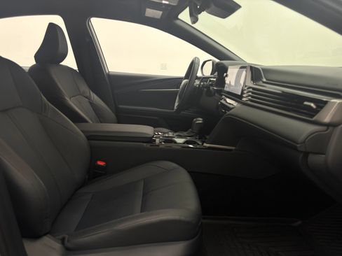 Used 2026 Toyota Camry XSE FWD image 30