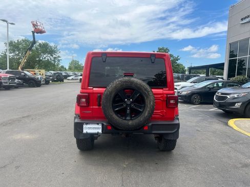 Used 2021 Jeep Wrangler Unlimited Sahara AWD/4WD image 4