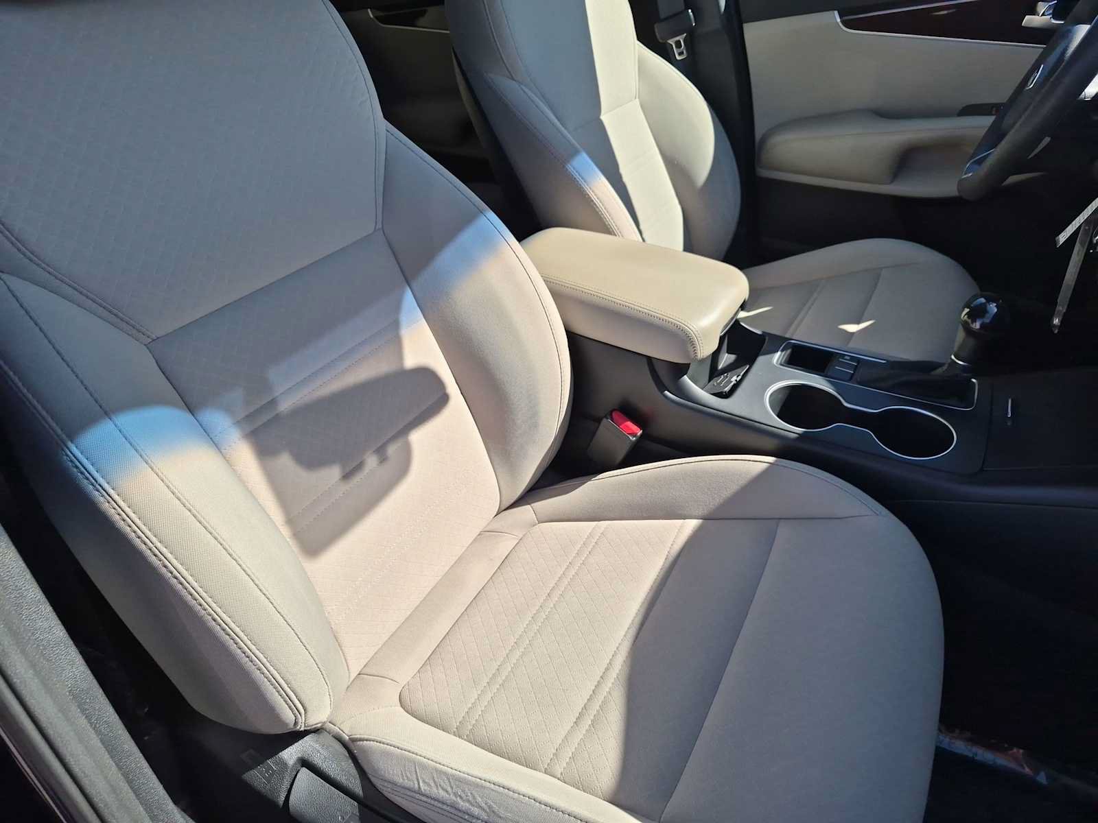 Used 2018 Kia Sorento FWD image 20