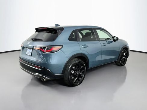 Used 2025 Honda HR-V Sport image 8