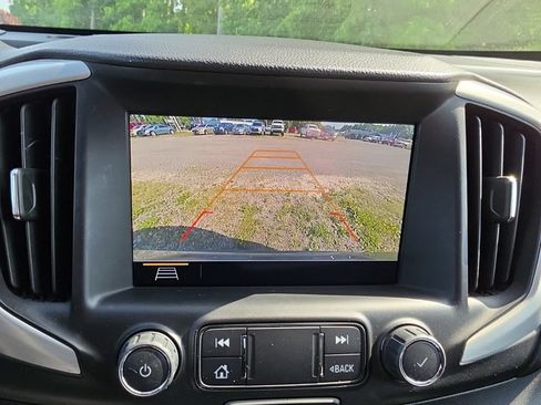 Used 2021 GMC Terrain SLT w/ Elevation Edition FWD image 8