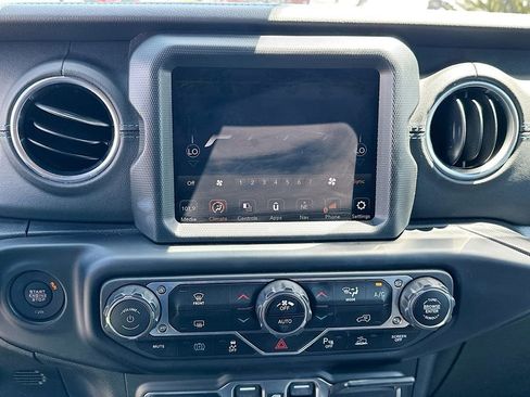 Used 2022 Jeep Wrangler Unlimited Rubicon 4xe w/ Safety Group image 18