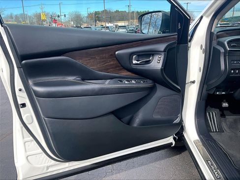 Used 2024 Nissan Murano Platinum w/ Cargo Package image 9