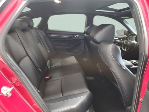 Used 2018 Honda Accord Sport image 19