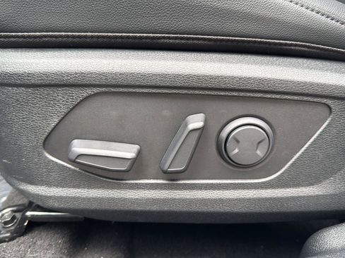 Used 2025 Kia Sportage EX AWD/4WD image 21