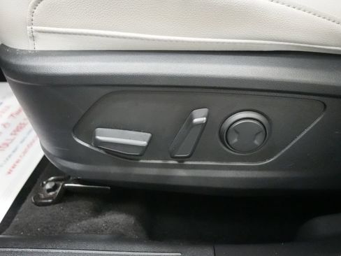 Used 2025 Hyundai Tucson SEL AWD/4WD image 16
