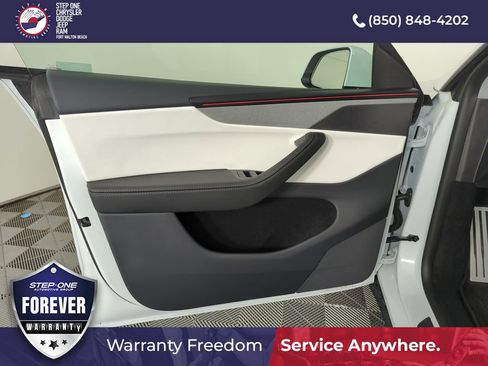 Used 2026 Tesla Model Y Long Range AWD/4WD image 16