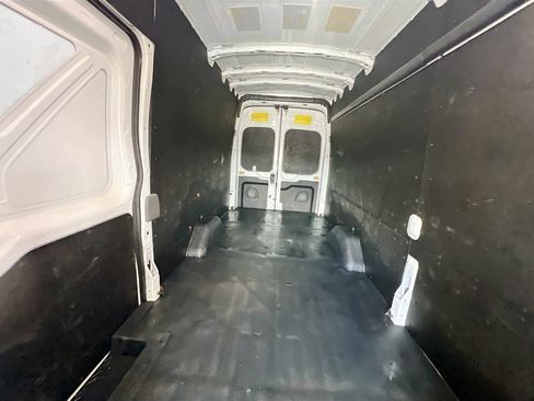 Used 2024 Ford Transit 250 148 High Roof Extended w/ Load Area Protection Package RWD image 28