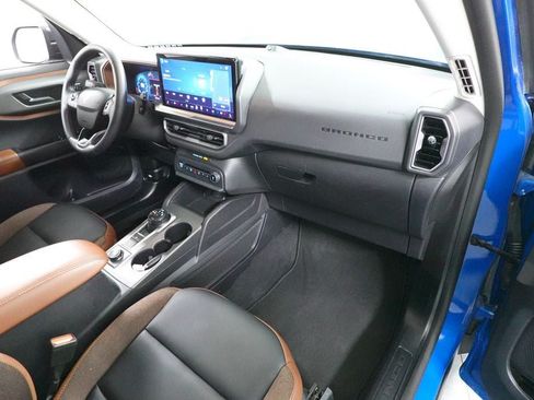 Certified 2025 Ford Bronco Sport Outer Banks w/ Outer Banks Tech Package+ AWD/4WD image 35