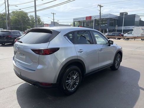 Used 2017 MAZDA CX-5 Touring w/ I-ACTIVSENSE Package AWD/4WD image 8