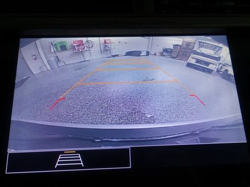 Used 2021 Buick Encore GX Preferred w/ Cold Weather Comfort Package FWD image 15