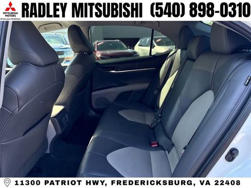 Used 2020 Toyota Camry XLE FWD image 14