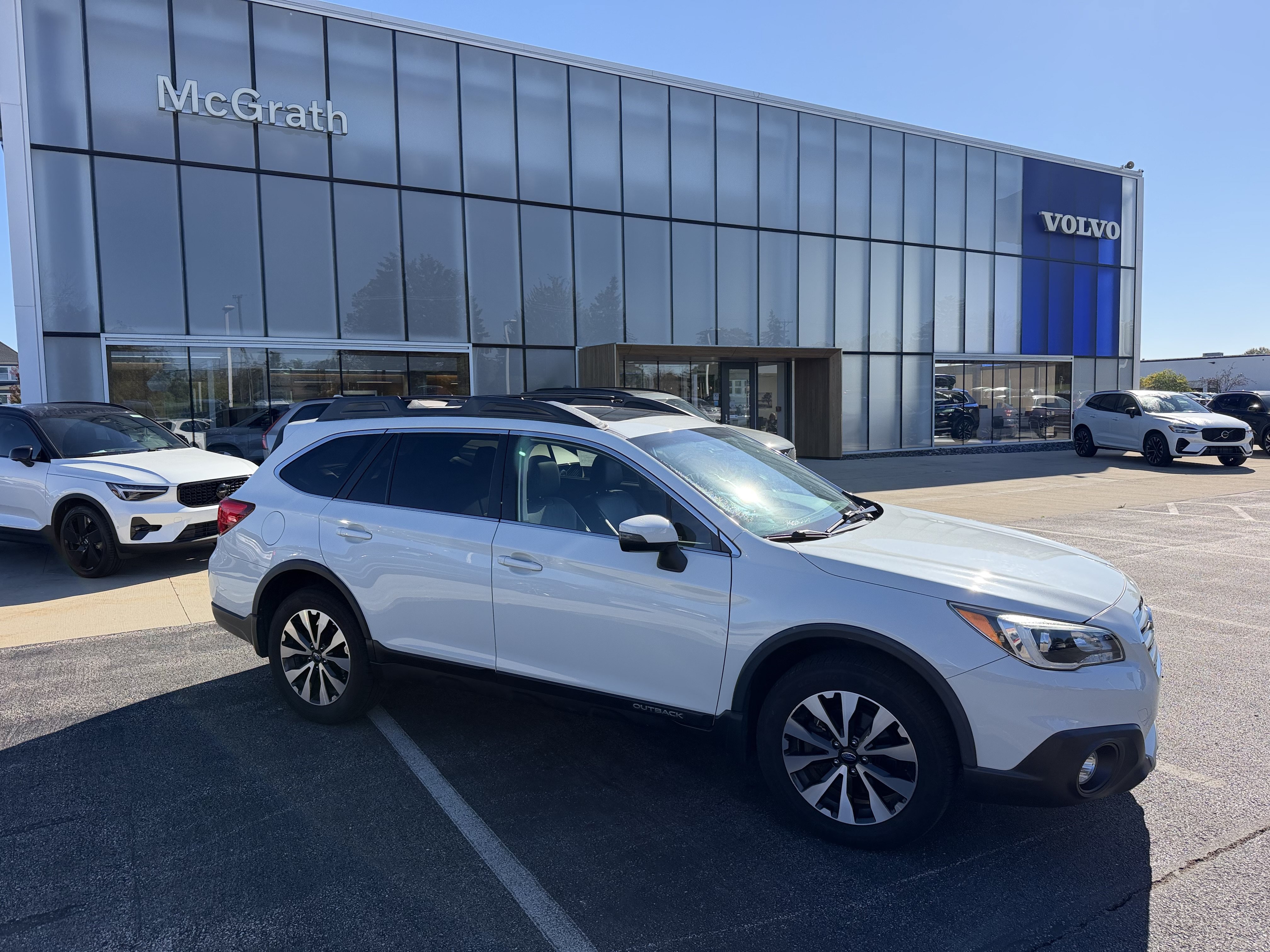 Used 2015 Subaru Outback 2.5i Limited AWD/4WD image 3