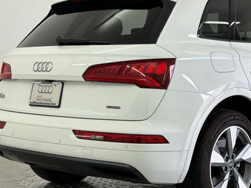 Used 2020 Audi Q5 2.0T Premium w/ Titanium Sport Package AWD/4WD image 28