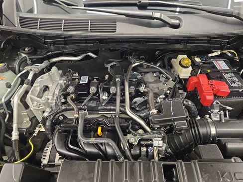Used 2025 Nissan Kicks SR AWD/4WD image 32