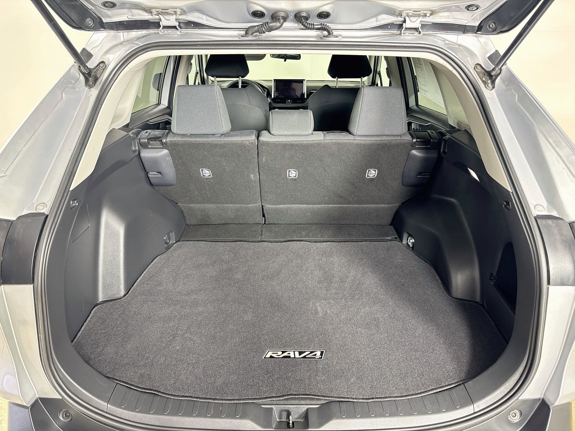 Certified 2025 Toyota RAV4 LE AWD/4WD image 23
