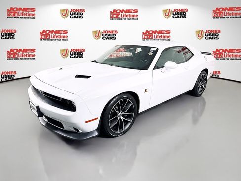 Used 2017 Dodge Challenger R/T Scat Pack image 11