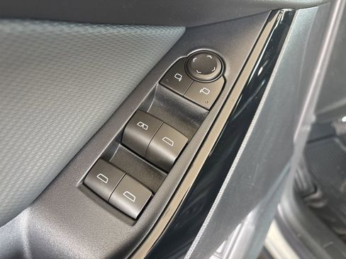 New 2026 Chevrolet Equinox LT w/ Convenience Package II image 11