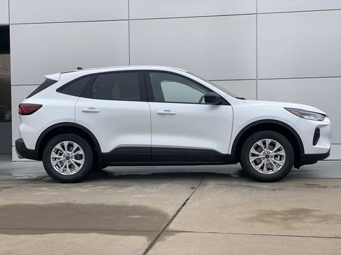 New 2026 Ford Escape Active image 3