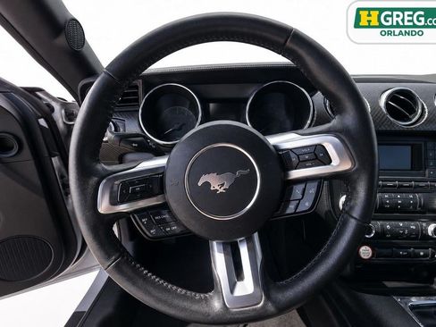 Used 2017 Ford Mustang Coupe RWD image 13