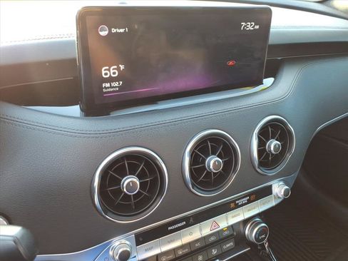Used 2022 Kia Stinger GT1 RWD image 32