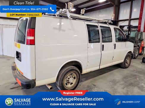 Used 2015 Chevrolet Express 2500 RWD image 4