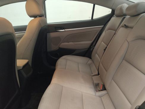 Used 2020 Hyundai Elantra Limited FWD image 18
