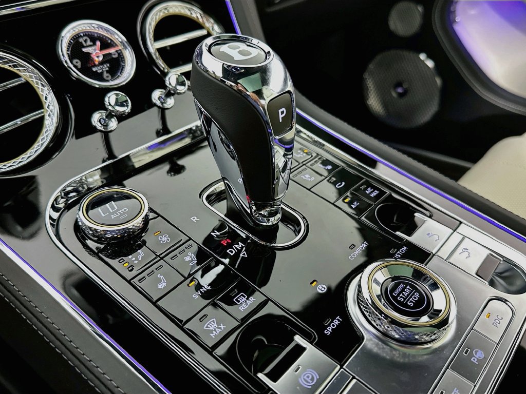 Used 2024 Bentley Continental GT Speed AWD/4WD image 17