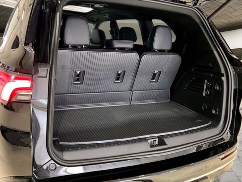 New 2026 Buick Enclave Avenir w/ Super Cruise Package image 5