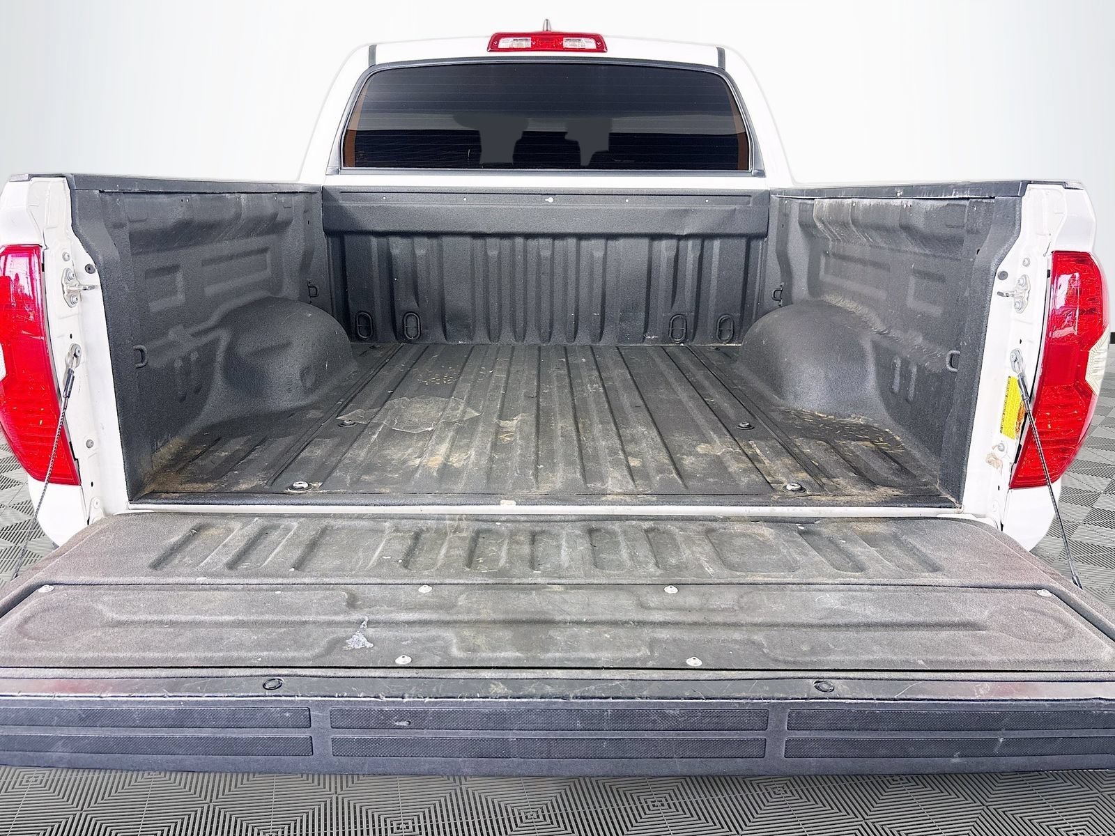 Used 2020 Toyota Tundra SR5 w/ SR5 Leather Package AWD/4WD image 24