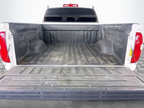 Used 2020 Toyota Tundra SR5 w/ SR5 Leather Package AWD/4WD image 24