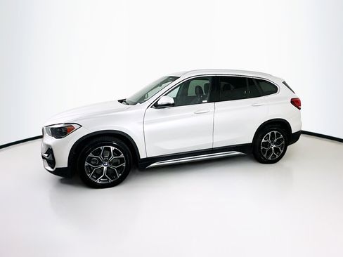 Used 2021 BMW X1 xDrive28i w/ Premium Package image 4