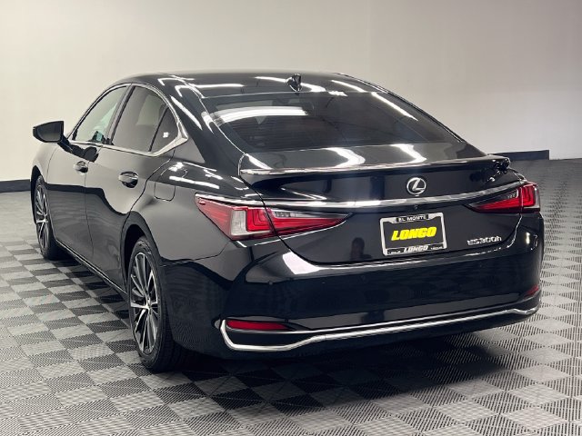 Used 2024 Lexus ES 300h w/ Premium Package FWD image 7