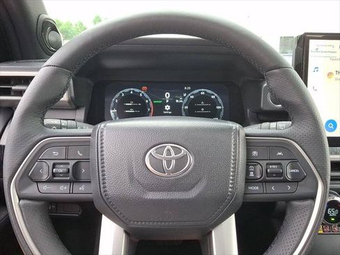 Certified 2026 Toyota 4Runner Platinum AWD/4WD image 18
