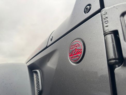 Used 2021 Jeep Gladiator Rubicon w/ Dual Top Group image 32