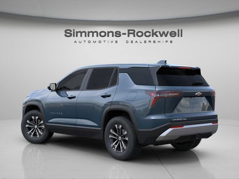 New 2026 Chevrolet Equinox LT w/ Safety and Technology Package AWD/4WD image 3