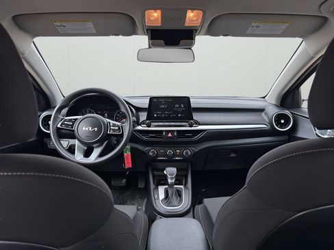 Used 2023 Kia Forte LXS w/ LXS Technology Package image 17