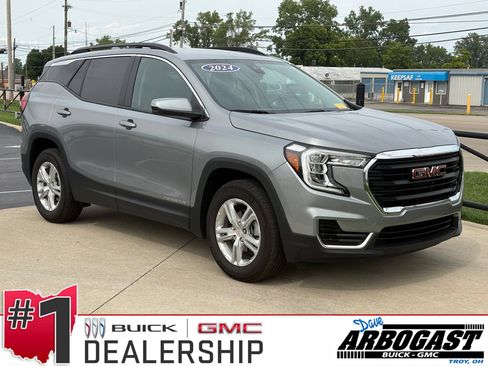 Used 2024 GMC Terrain SLE w/ Driver Convenience Package FWD image 1