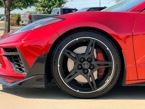 Used 2021 Chevrolet Corvette Stingray Premium Conv w/ Z51 Performance Package RWD image 9