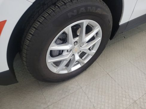 Used 2023 Chevrolet Equinox LT image 31